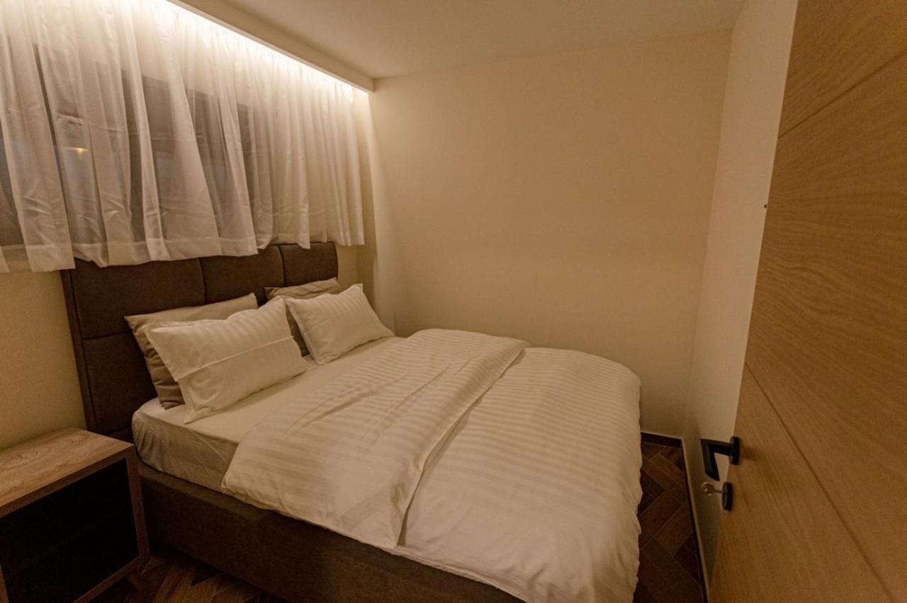 Perla Lux Apartmani Indija Εξωτερικό φωτογραφία